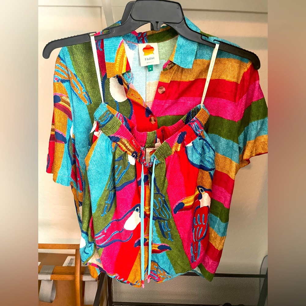 Farm Rio Wonderful Toucans Uni Shirt & high waist shorts set, size M